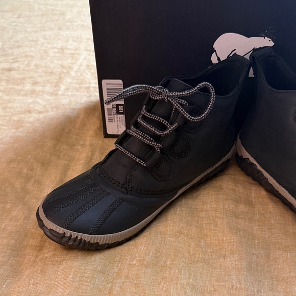 Sorel out n about plus Waterproof Boots - Picture 6 of 17